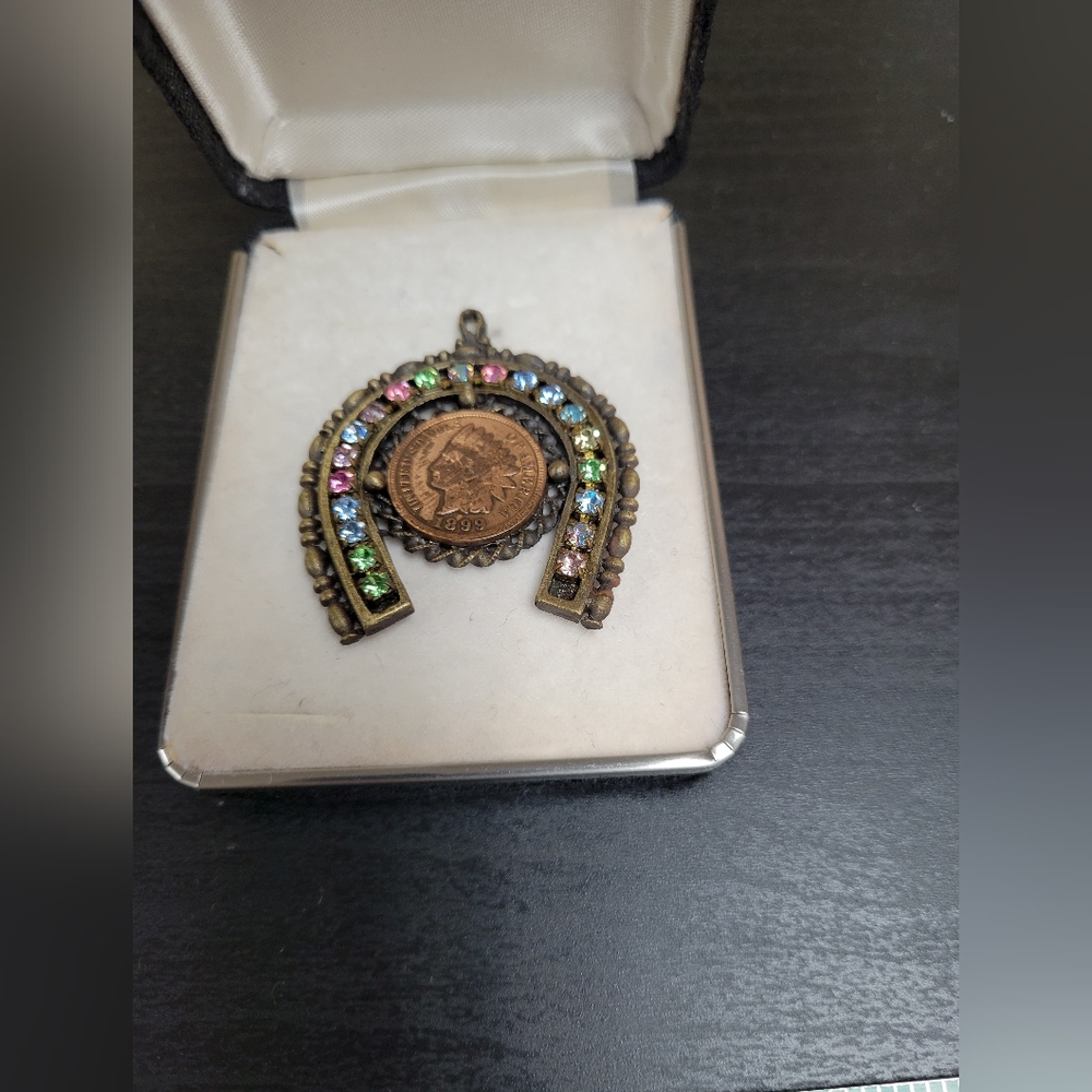 Gold and Brown Brooch with Intricate Detailing